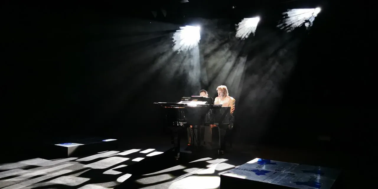 Antony Pitts & Maggie Chen in Mind Over Matter, 2019