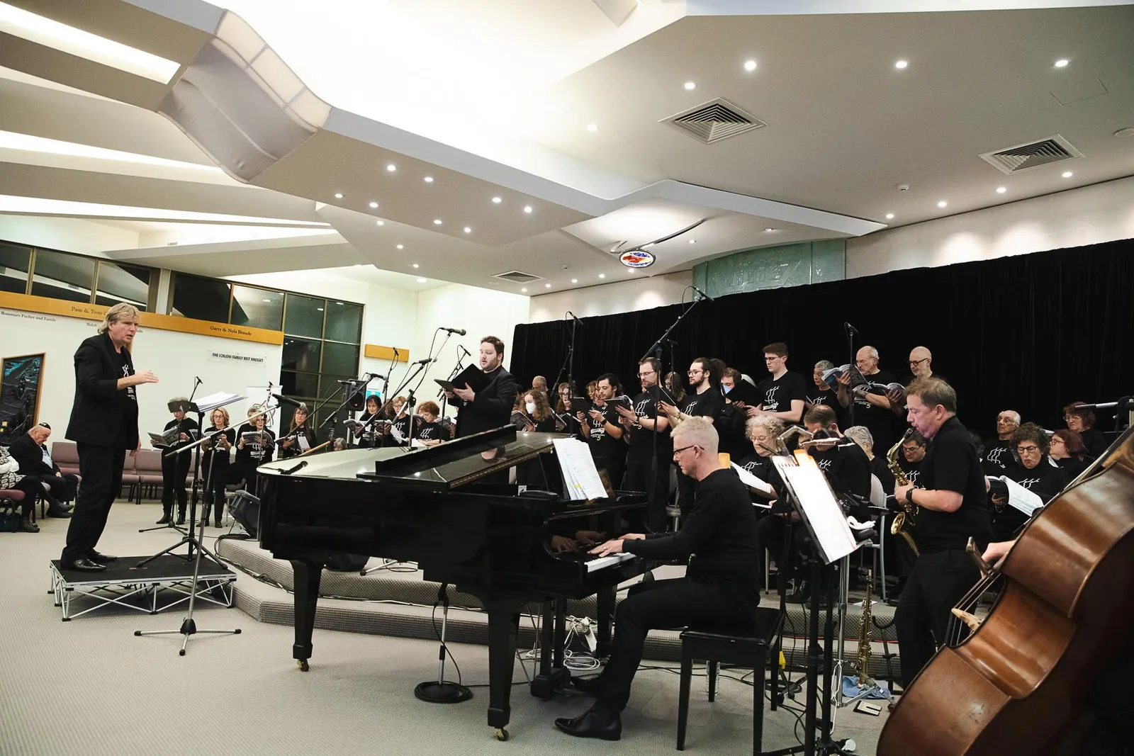 TONUS AUSTRALIS gallery: in rehearsal with choir, orchestra, and piano