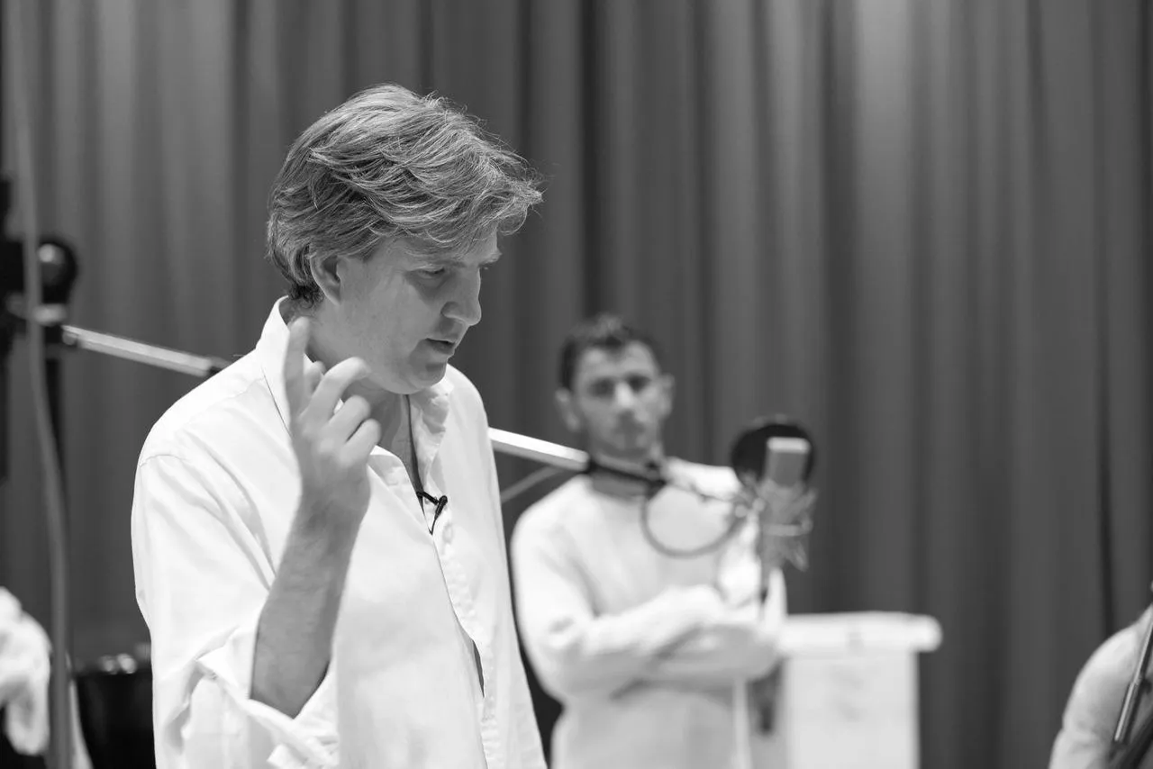 Antony Pitts conducting Dal'Ouna & Fifth Quadrant at Aldeburgh for Road to Jericho, 2011